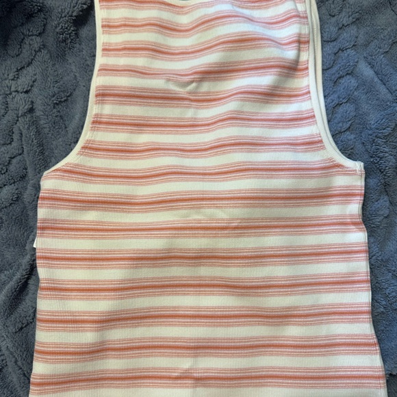 Square Neck Main Squeeze Tank Top - Picture 3 of 5